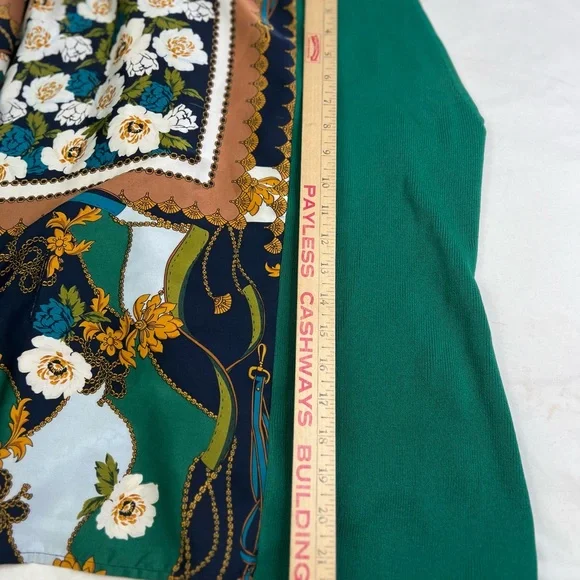 New York & Company Women Top S Green Printed Half Scarf A031124 - Picture 5 of 5